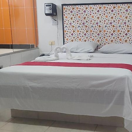 Hotel Marat Medellín Eksteriør bilde